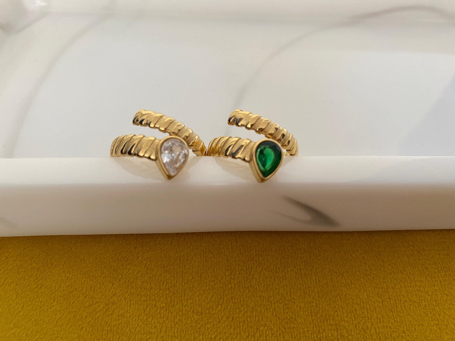Small Tiny Teardrop Green Zircon Rings for Women, Cubic Adjusted Statement layer Rings, Spiral Twisted White Zircon Open Rings, 18K Gold