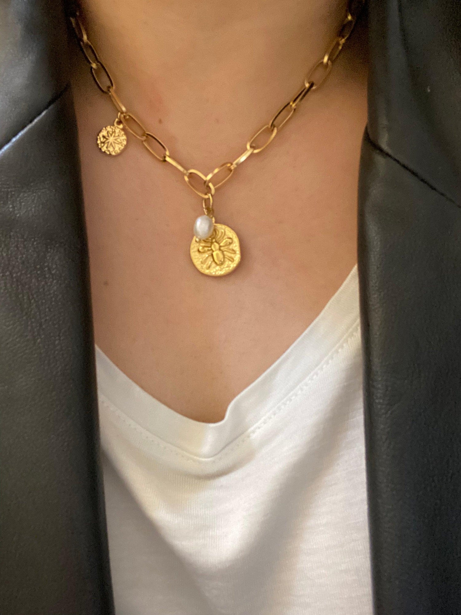Freshwater Pearl Thick Layer Coin Statement Necklace for Her, Wide Link Chain Pendant Necklace, Modern Greek Coin Pearl Necklace for Women