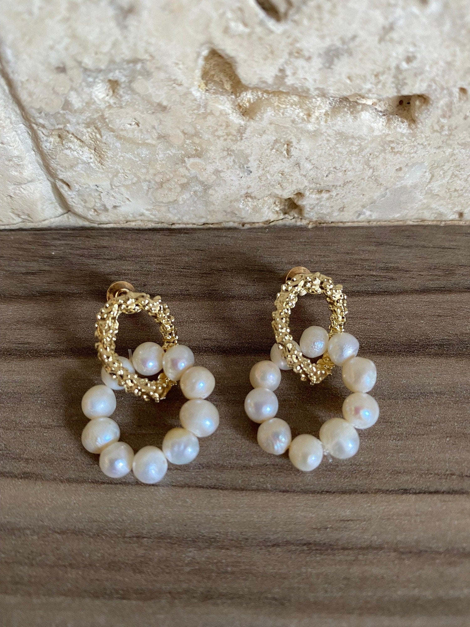 Charming 18K Gold Mini Pearl Hoop Dangle Earrings for Women