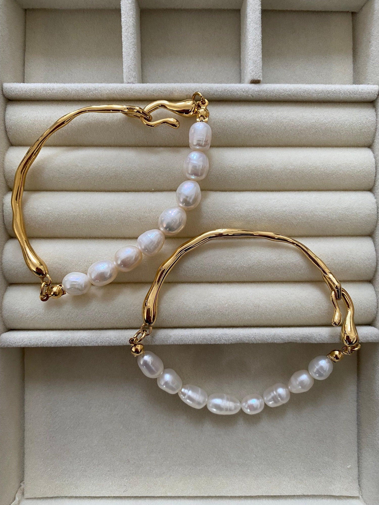 Elegant Korean Freshwater Pearl Bracelet with 18K Gold Clasp - Lustrous Bangle for Her