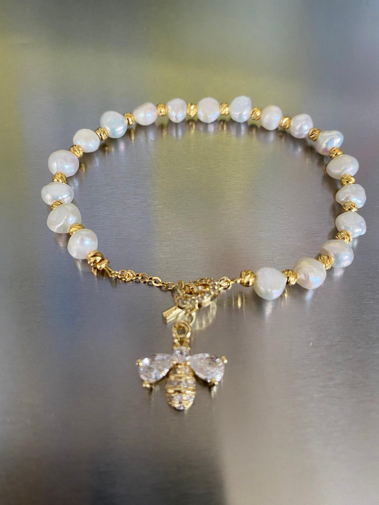 Bright Glitter Bee Bracelet, Zircon Bee Bracelet for Women, Freshwater Pearl Bracelet, Fun & Cute