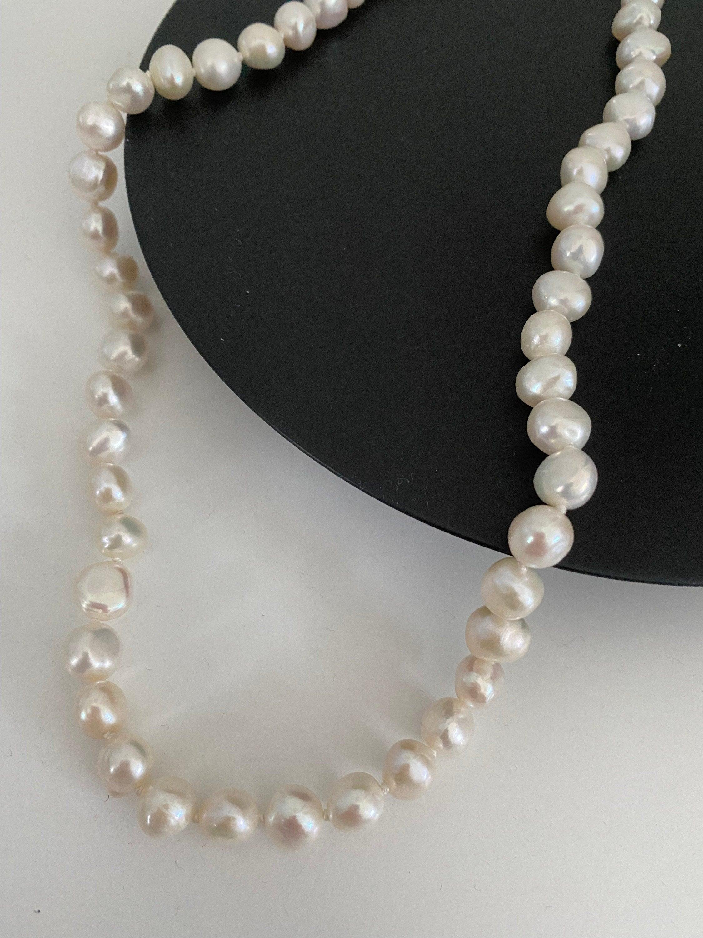 Elegant White Baroque Freshwater Pearl Necklace with 18k Gold for Her