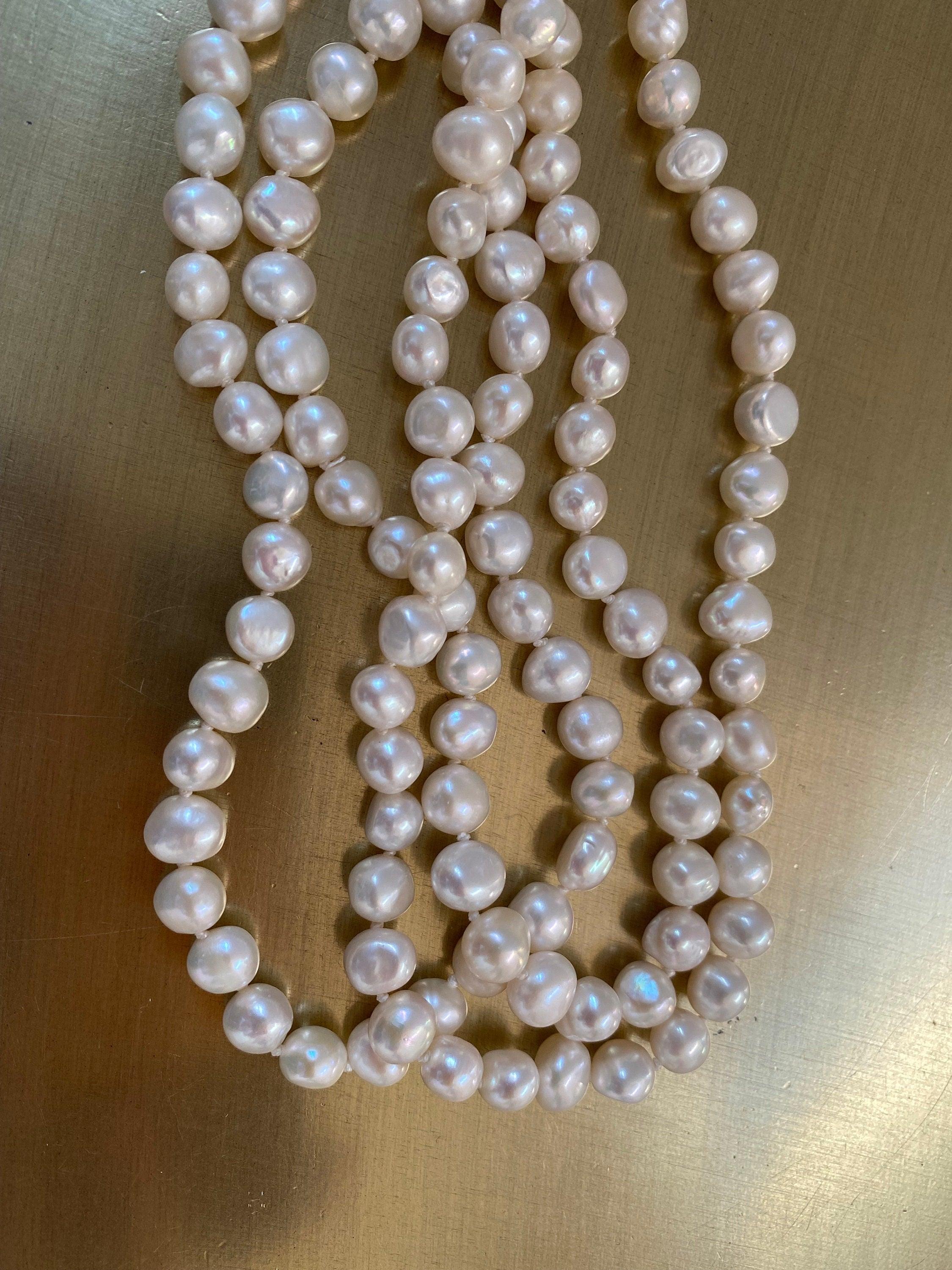 Elegant White Baroque Freshwater Pearl Necklace with 18k Gold for Her