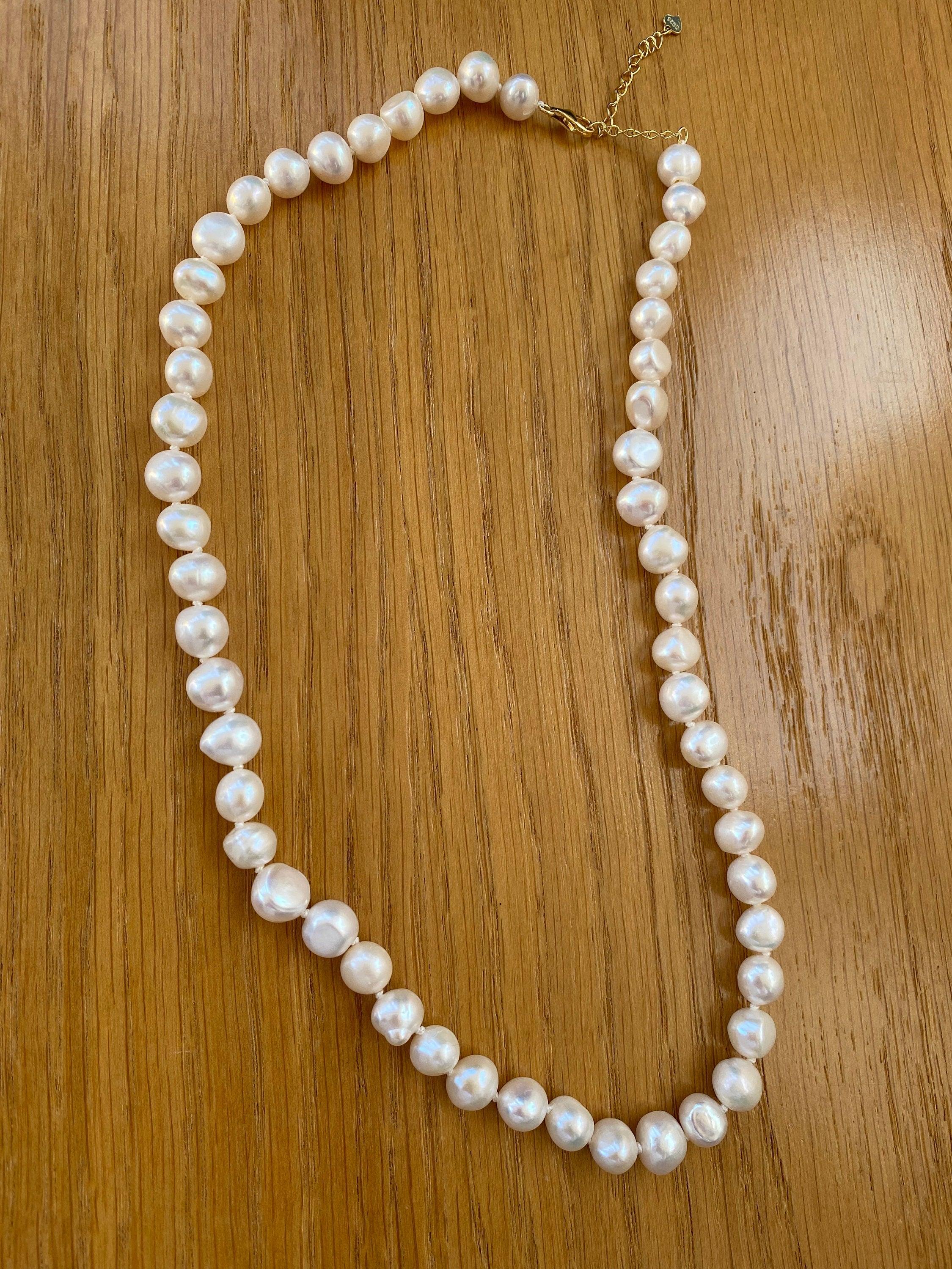 Elegant White Baroque Freshwater Pearl Necklace with 18k Gold for Her