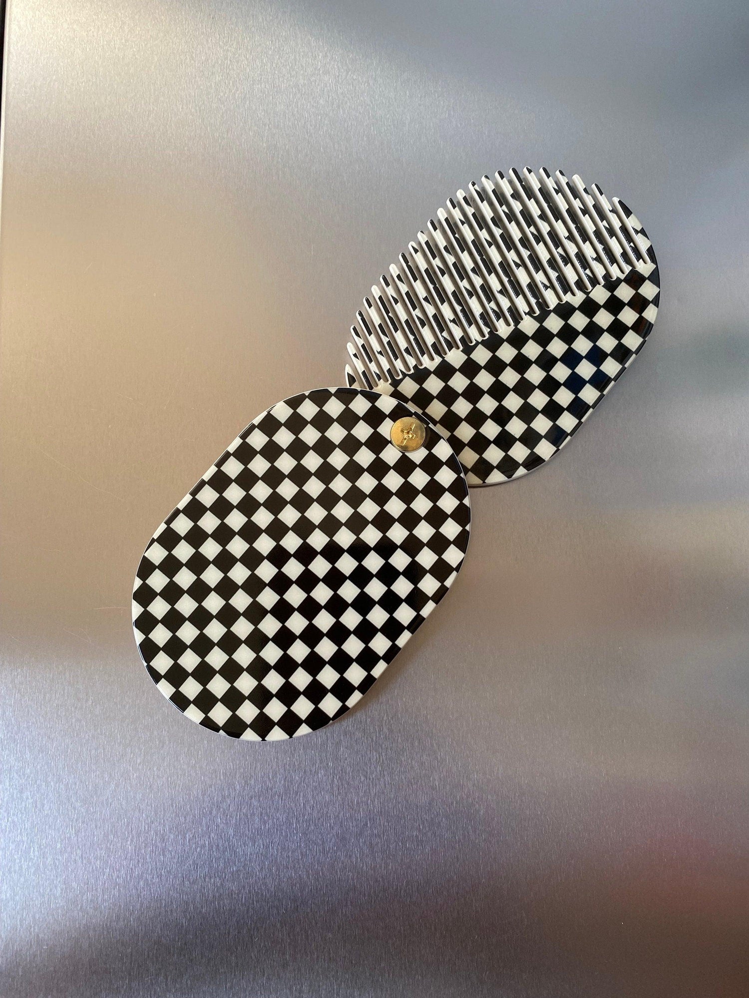 Retro Checkered Folding Mirror and Mini Slide Hair Comb Compact Set, Portable Handheld Mirror Checkerboard Design