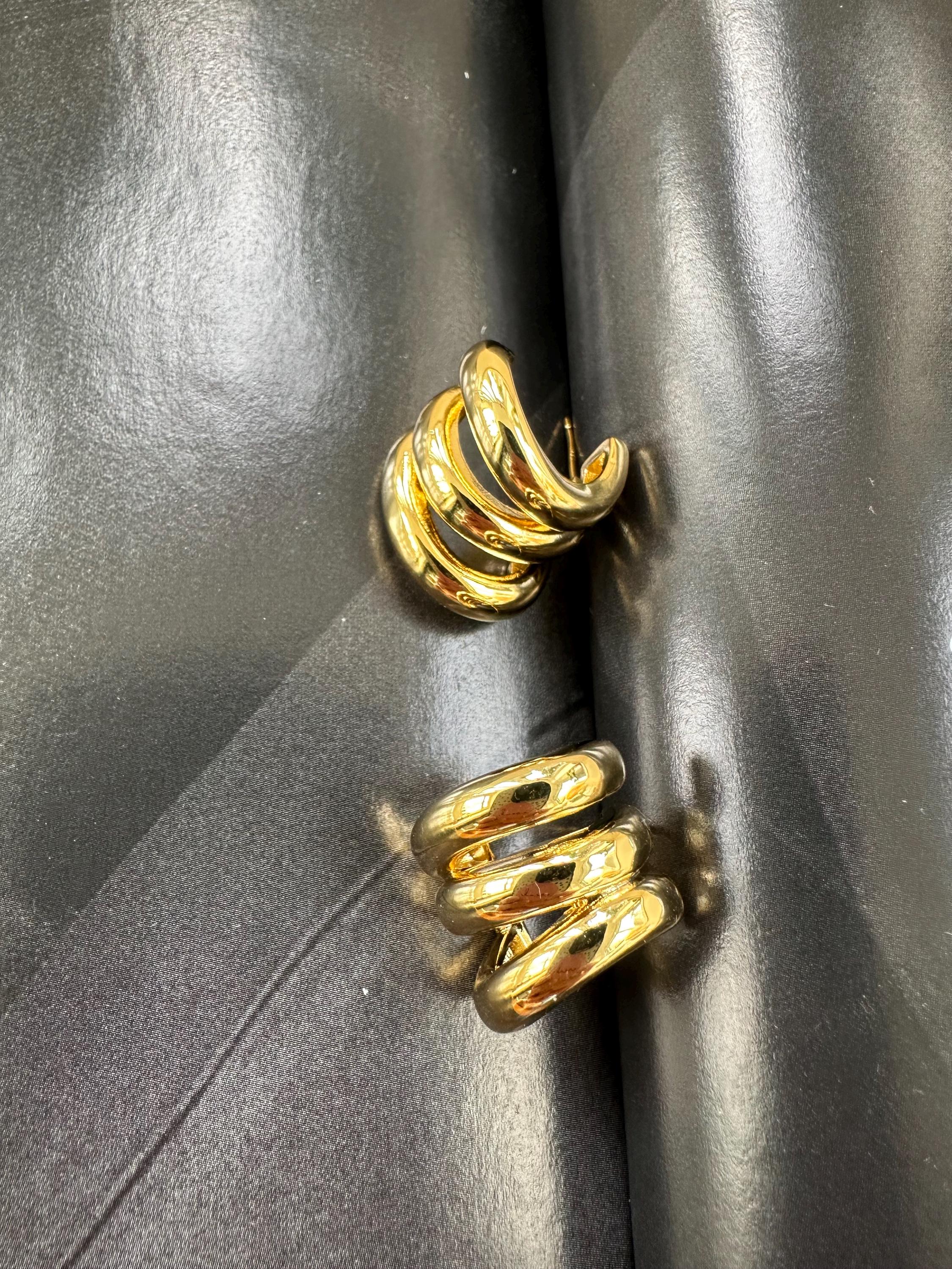 Triple Hoop Earrings, Huggie Chunky Triple Hoop Earrings, 18k Gold Plated Claw Hoop Earrings, S925 Sterling Silver Needle. Gift for Her