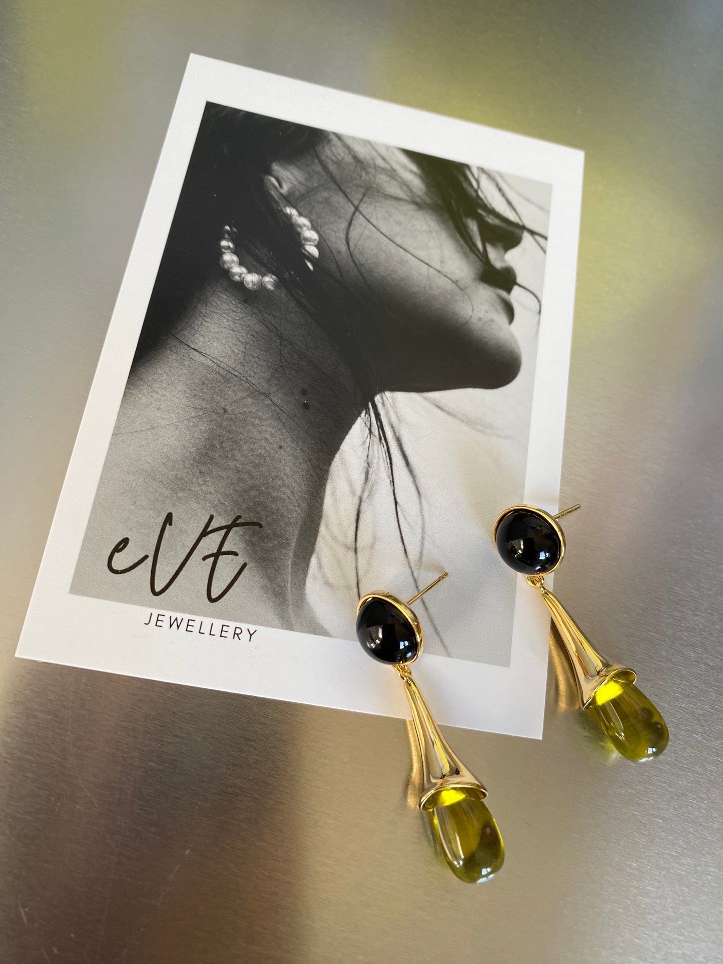 Elegant Sleek Black Agate Stone Earring, Yellow Resin Trumpet Flower Shape Earring, Natural Stone Earring for Her, Perfect for Summer Wear eVE United Kingdom