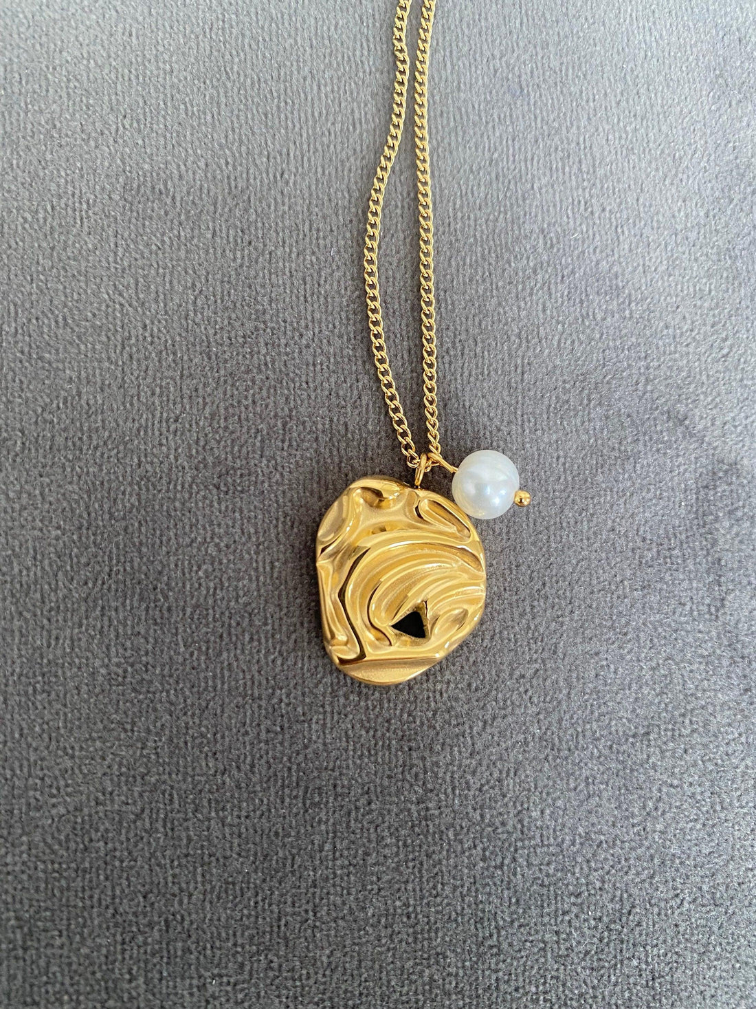 Ancient Greek Coin Pendant Pearl Necklace, Oval Coin Shape Pendant Pearl Charm Necklace, Iconic Curb Chain Necklace.