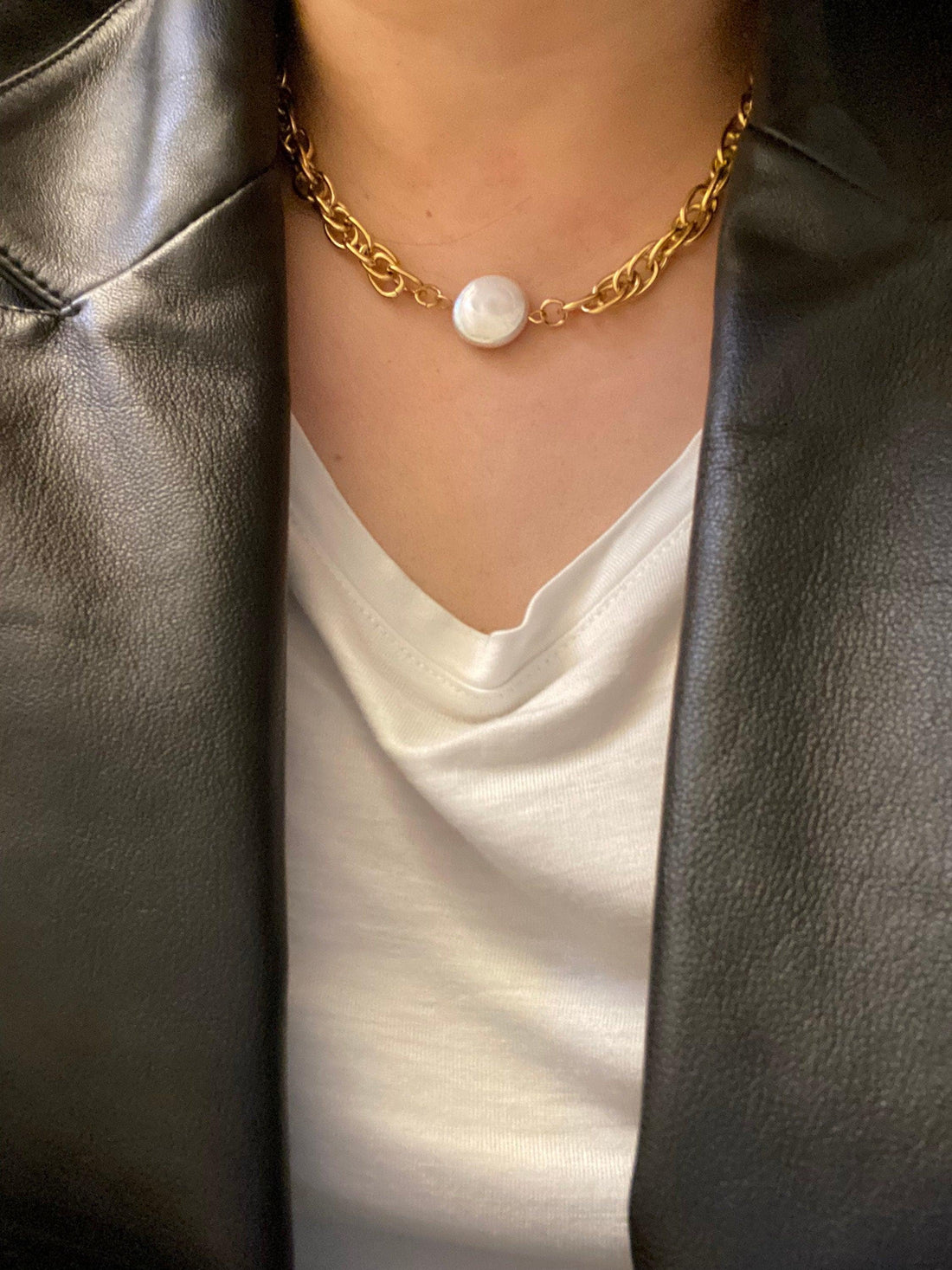 18K Gold Natural Pearl Charm Vintage Style, Coin Pearl Choker Chain Natural Pearl Coin Pendant Necklace, Gift for Her