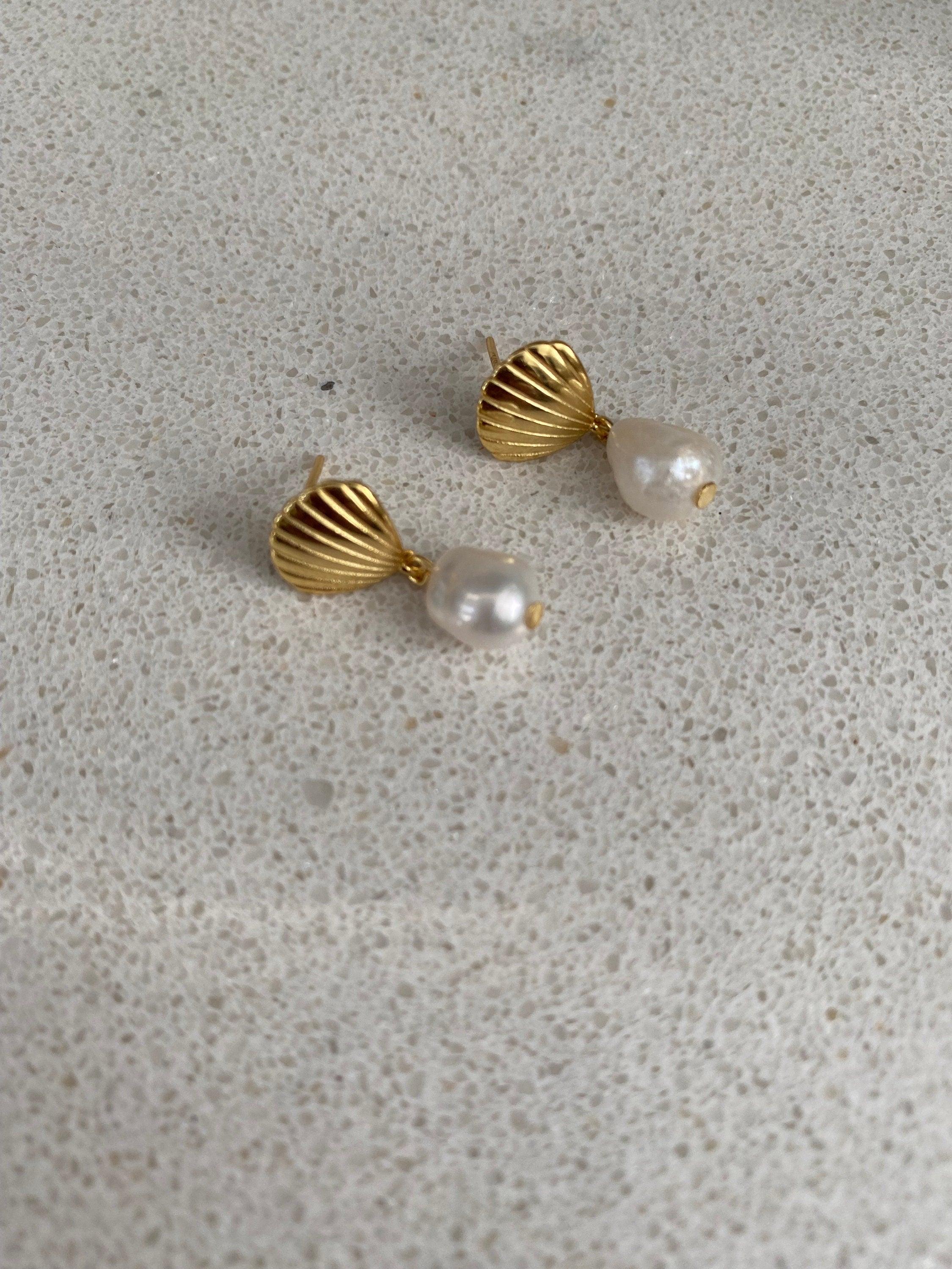 18k Gold Freshwater Pearl Clam Hoop Earrings, Cute Mini Statement Jewelry for Her