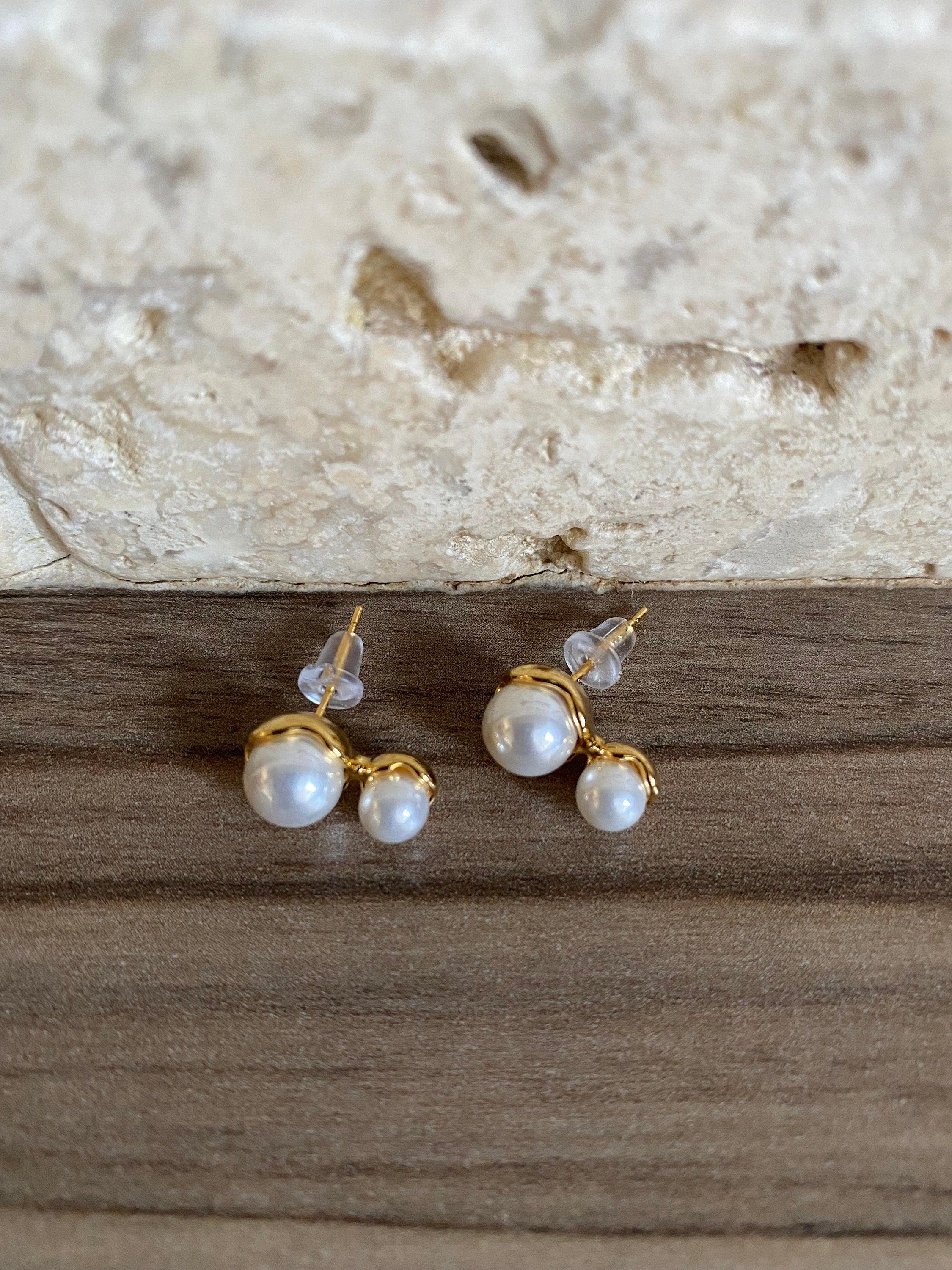 Gold Classic Two Pearl Irregular Shape Stud Earrings, Imitation Pearls Stud Earrings, Mini Double Pearl Earrings for Her, S925 Needle