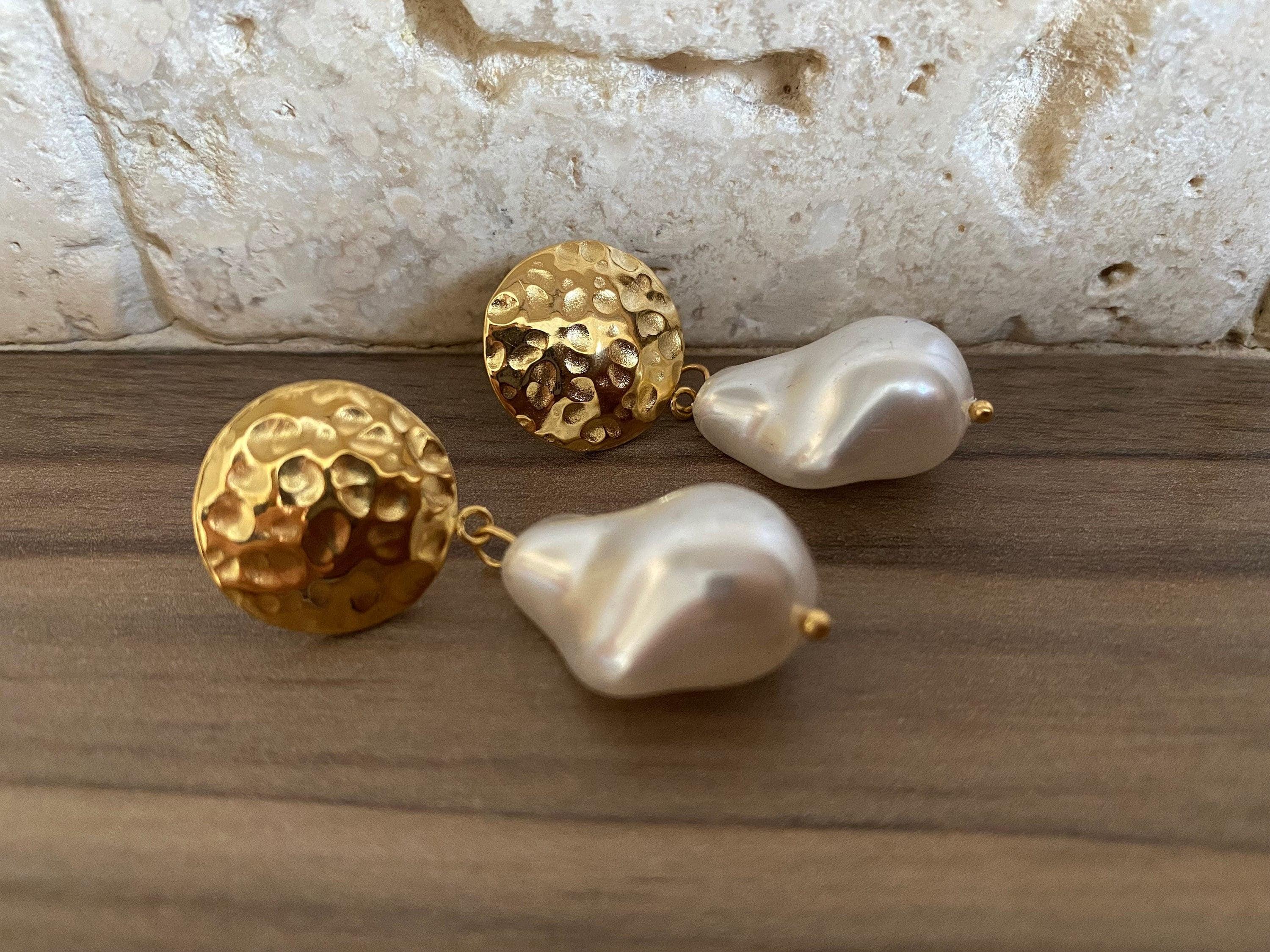 Massive Chunky Irregular Pearl Earrings, Coin Hammered Signet Pearl Earrings, Hammered Coin Shape Design Earrings for Women