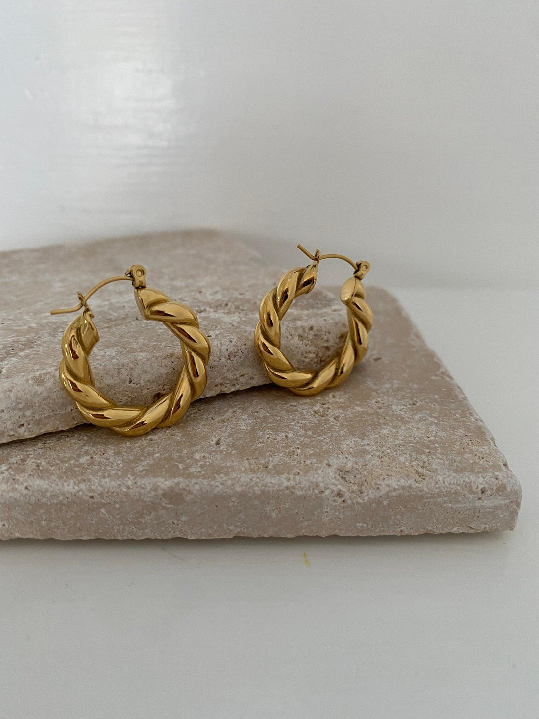 Gold Twisted Hoop Earrings , Thick Chunky Twisted Drop Earrings for Her, Classic Twisted Hoop Earrings,Twist Layered Statement Hoop Earrings