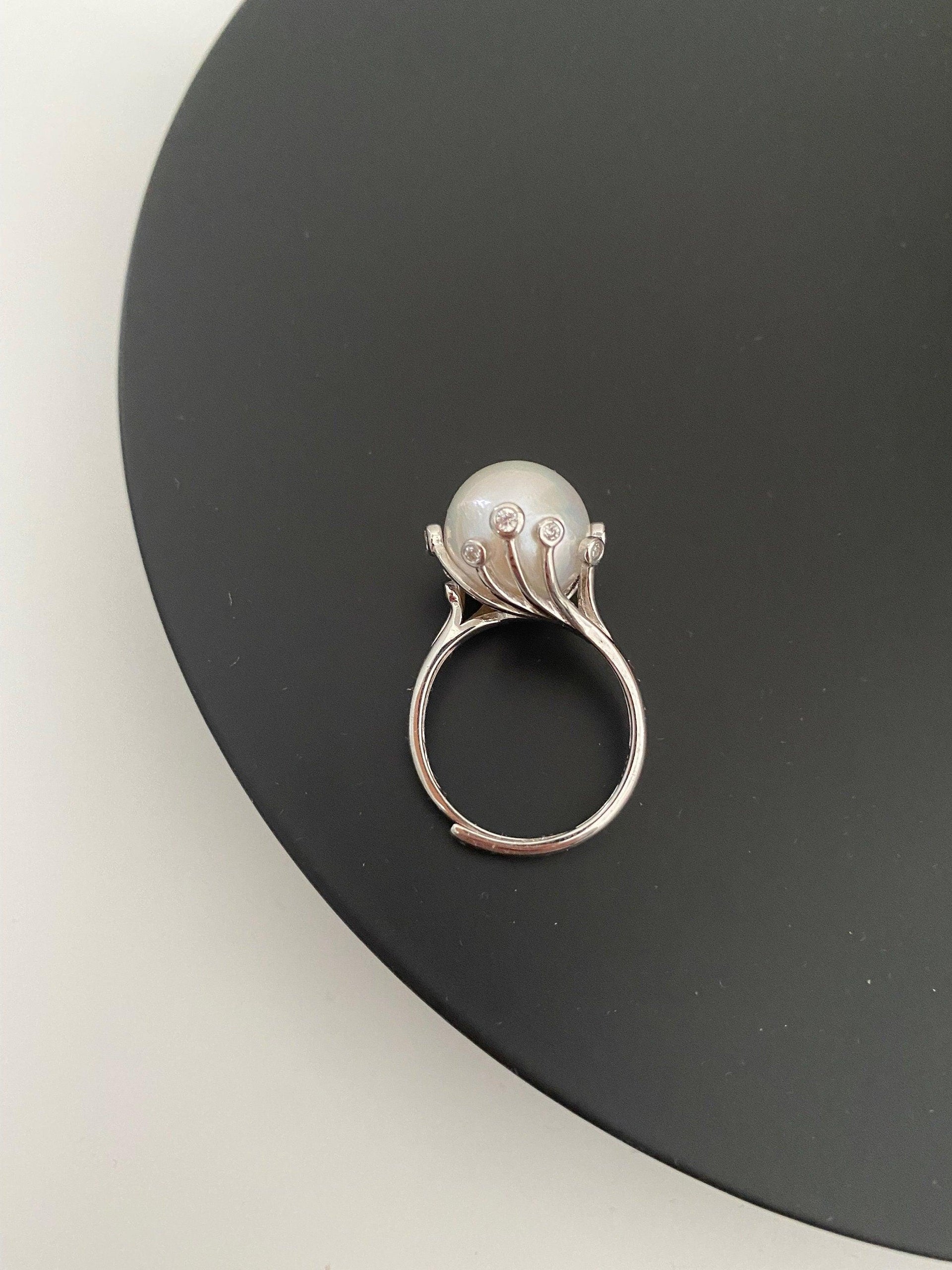 12mm Freshwater Giant Pearl Adjusted Statement Ring in Twisted Zircon Claws