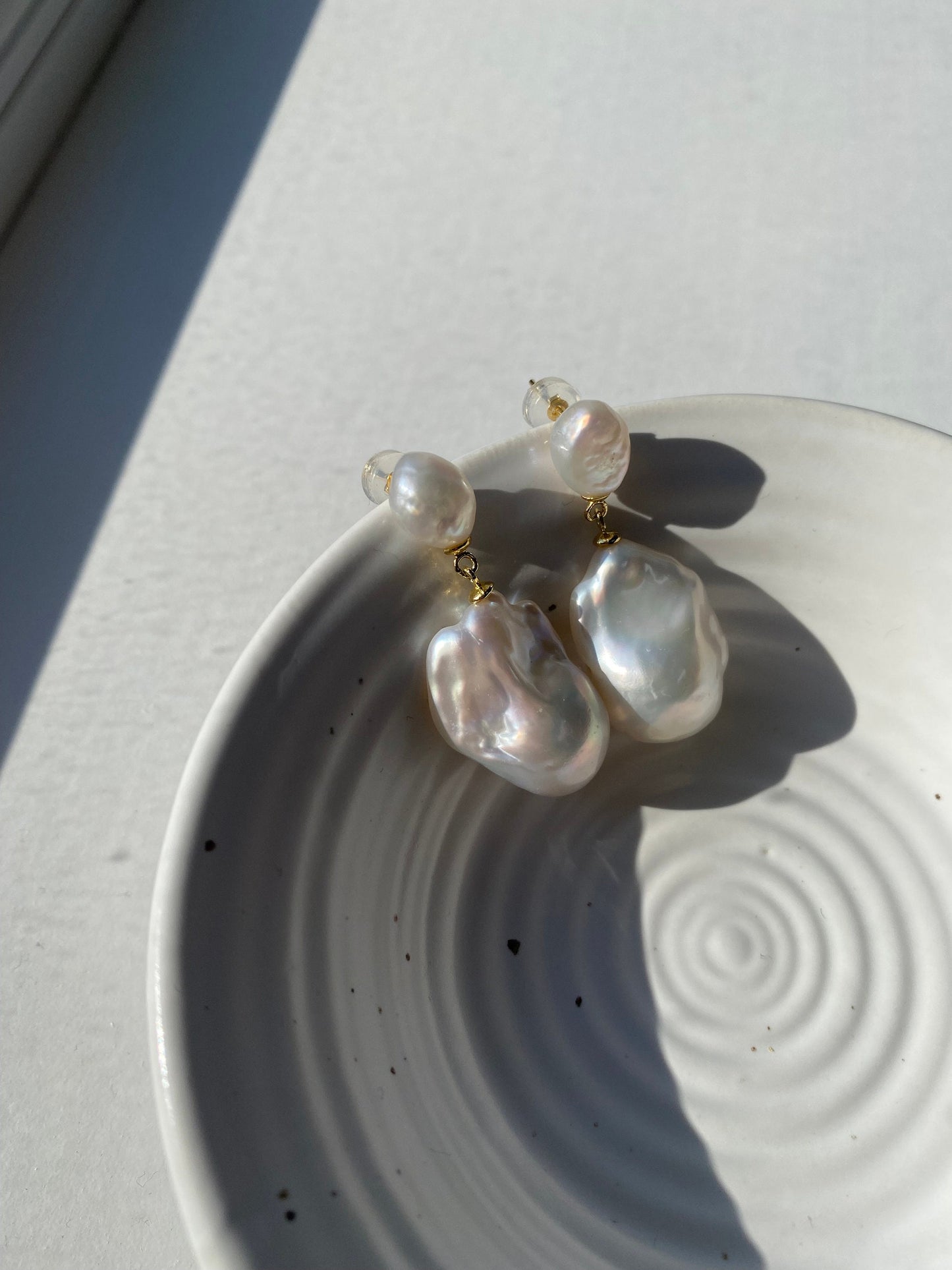 14k Gold Cultured Fireball Pearl Earrings, Large Baroque Pearl Drop Earrings, Classic Silhouette White Pearl Jewellery for Her