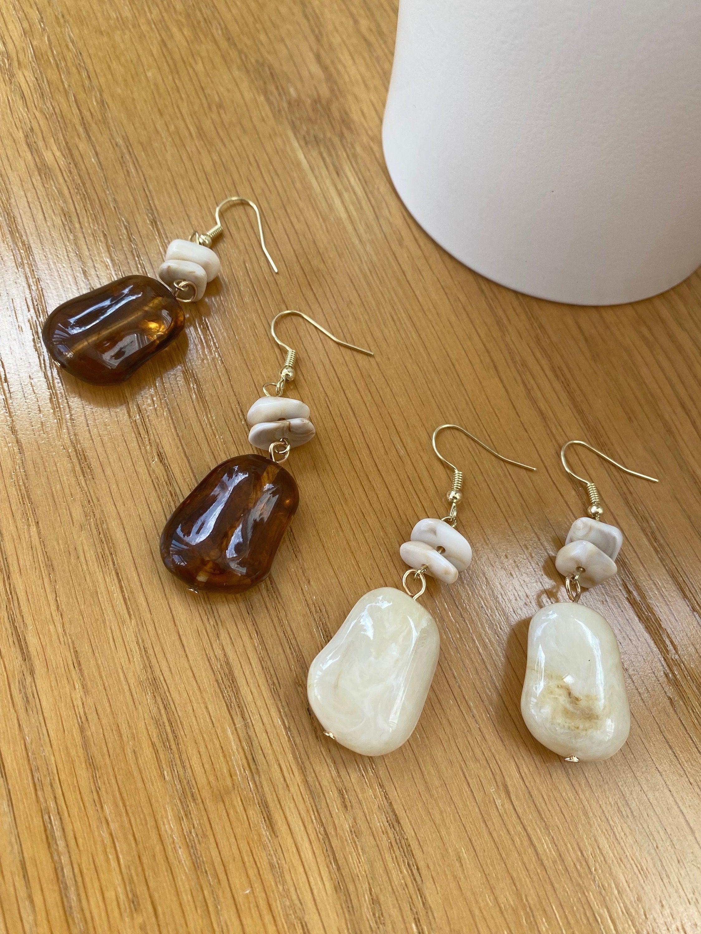 Korean Style Resin Earrings in Brown or White Colour, Acrylic Classic Resin Hoop Earrings, Modern Design, Smooth Surface, Perfect for Summer