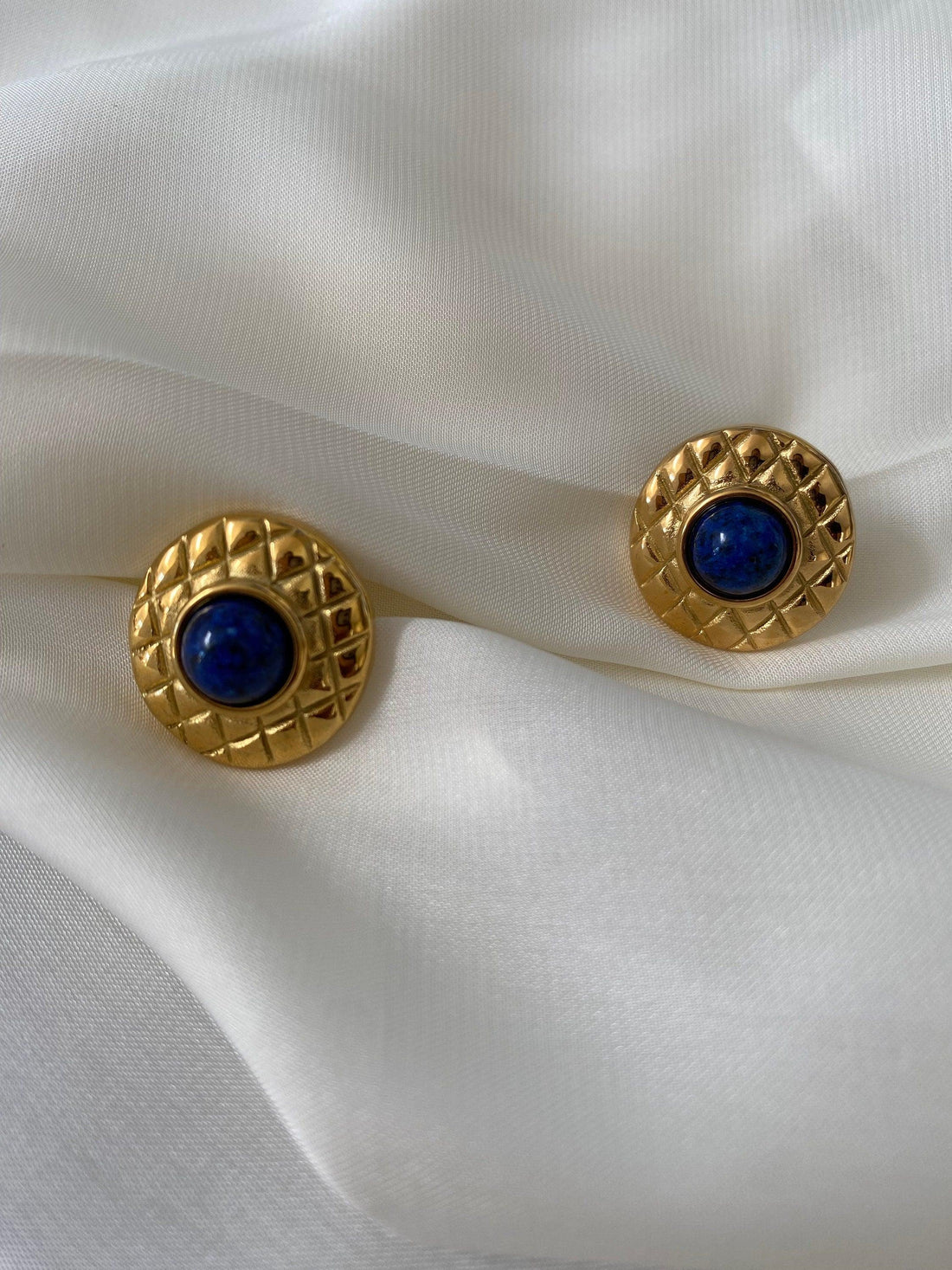 Gold Round Blue Lapis Lazuli Earring, Strong Hard Rock Stud Earring for Woman, Vintage Look style  Perfect for Summer, Rare Piece