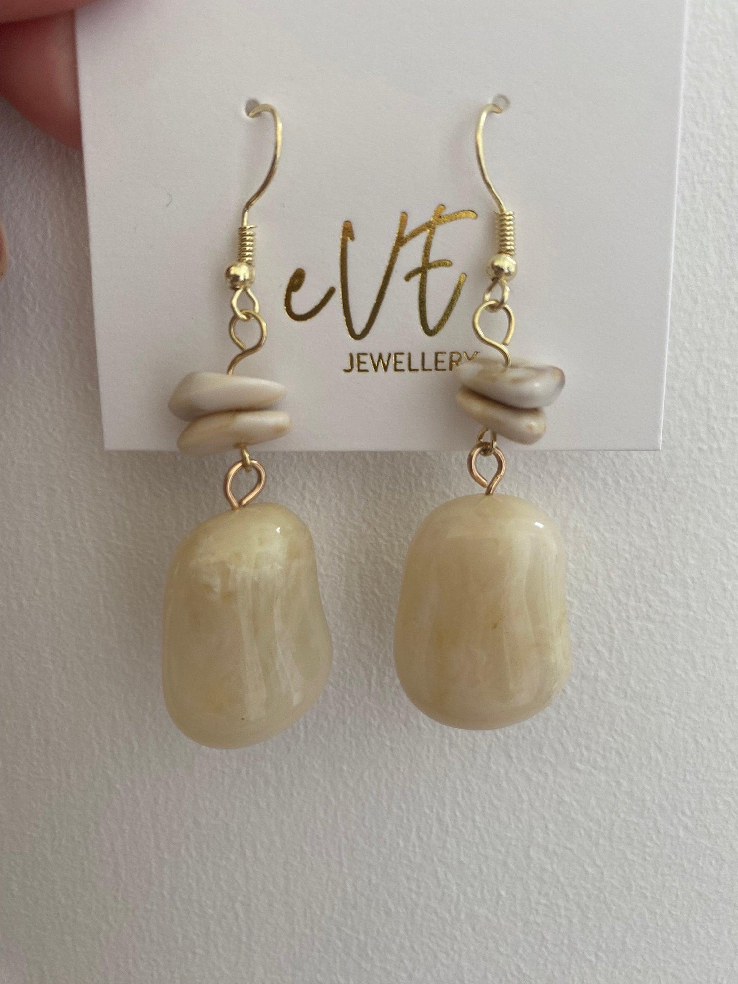 Korean Style Resin Earrings in Brown or White Colour, Acrylic Classic Resin Hoop Earrings, Modern Design, Smooth Surface, Perfect for Summer