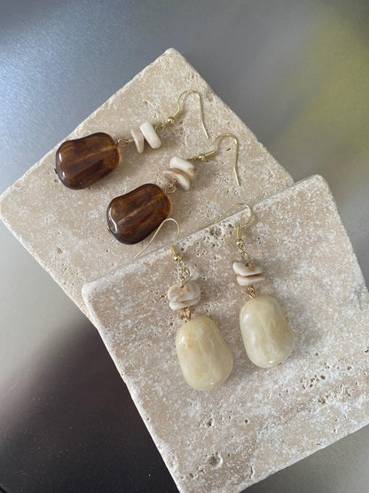 Korean Style Resin Earrings in Brown or White Colour, Acrylic Classic Resin Hoop Earrings, Modern Design, Smooth Surface, Perfect for Summer