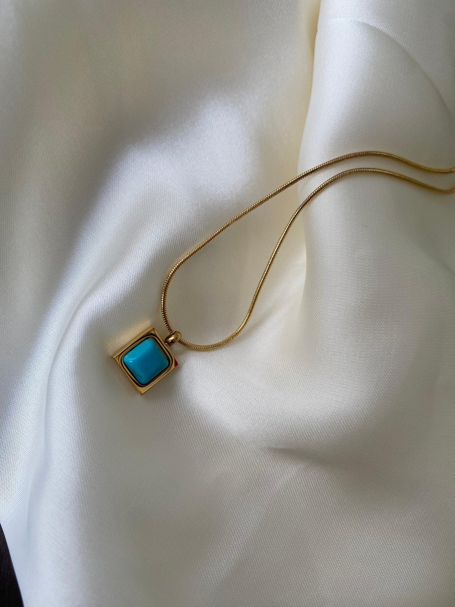 Turquoise Stone Necklace, Tiny Square Turquoise Pendant Necklace, Cute Blue Turquoise Choker Necklace. 18k Gold Classic Silhouette