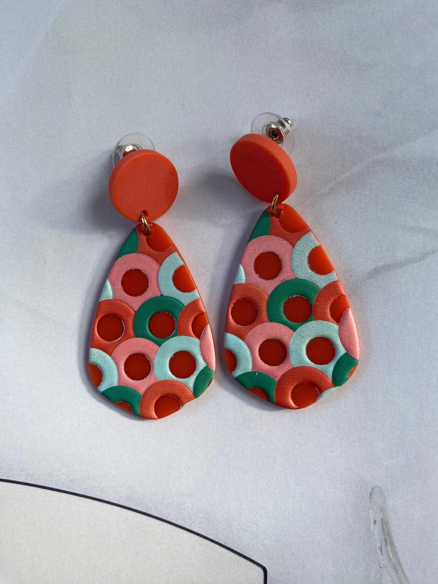 Mix Colour Teardrop Earrings, Green Mega Acrylic Earrings for Her, Bohemia Polymer Clay Green and Red Earrings,Light Weight Acrylic Earrings