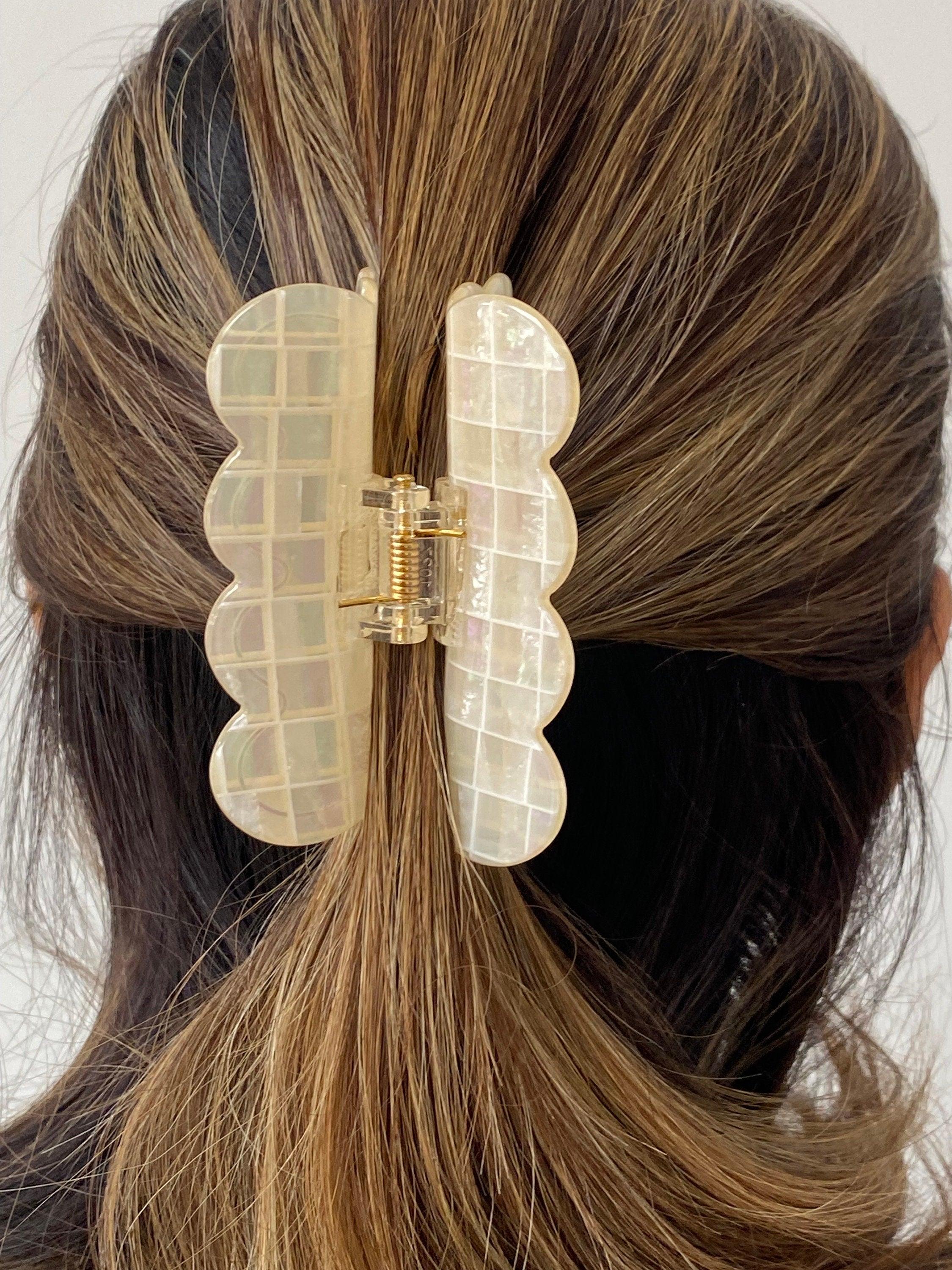 Checkered Hair Claw, Cute Hair Clip for Her, Vibrant Colours Wavy Cut Clip, High Quality, 3 Different Colours