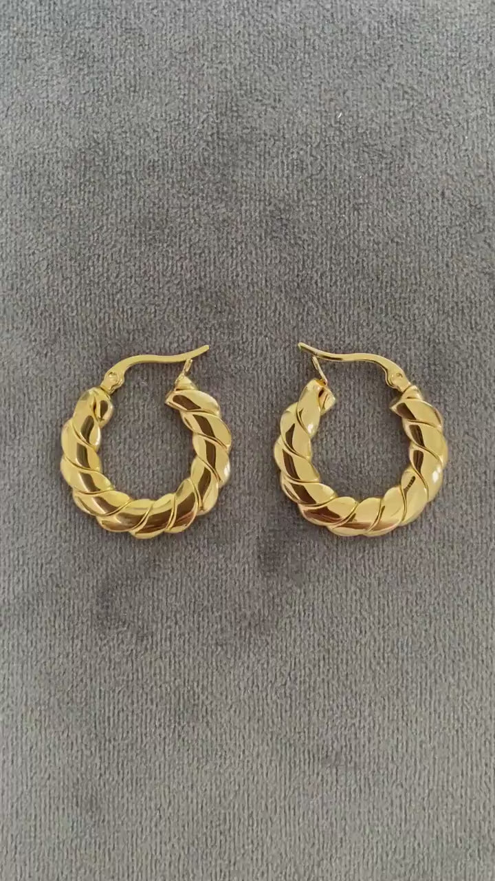 Big Circle High Polished Twisted Earrings, 18K Gold Twisted Hoop Earrings for Her. 18K Gold Large Circle Hoop Earrings