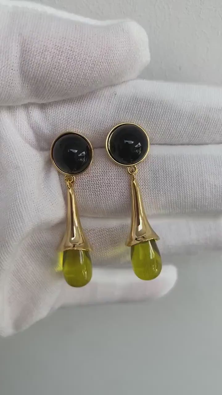 Sleek Black Agate Earrings, Yellow Resin Flower Earrings, Natural Stone Summer Jewellery,  Perfect for Summer Wear