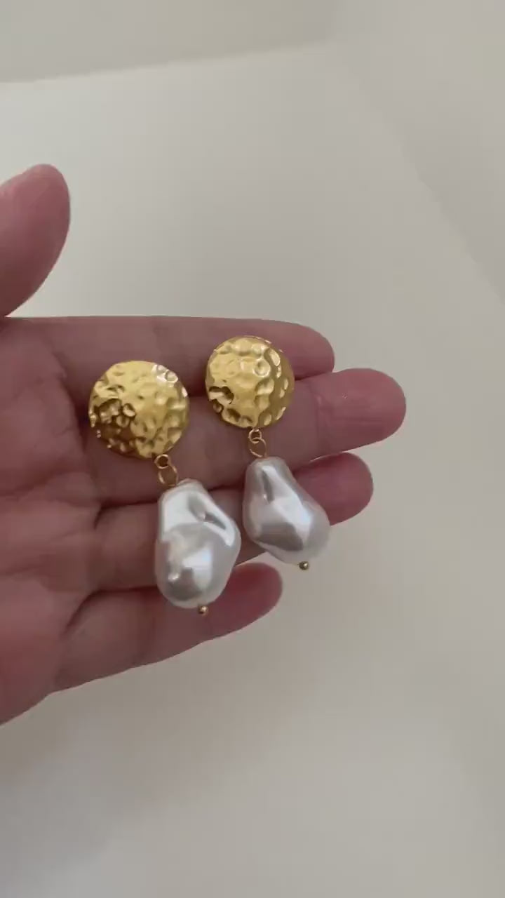 Massive Chunky Irregular Pearl Earrings, Coin Hammered Signet Pearl Earrings, Hammered Coin Shape Design Earrings for Women