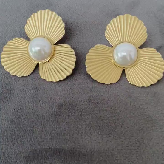 BrighBright Shining Flower Pearl Earrings, Fan Design, 16K Gold Petal Stud For Women