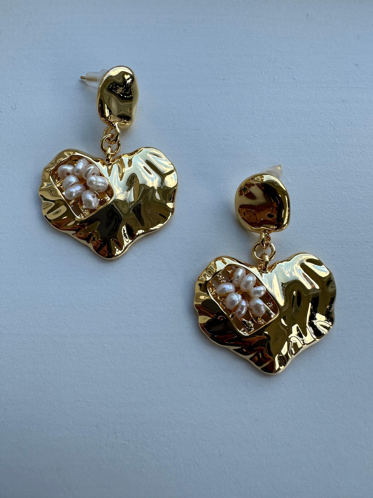 Striking Large Paved Heart Pearl Earring in Gold, Natural Pearl Heart Drop Earring, Fun and Modern, Signature Piece, 18K Gold eVE United Kingdom