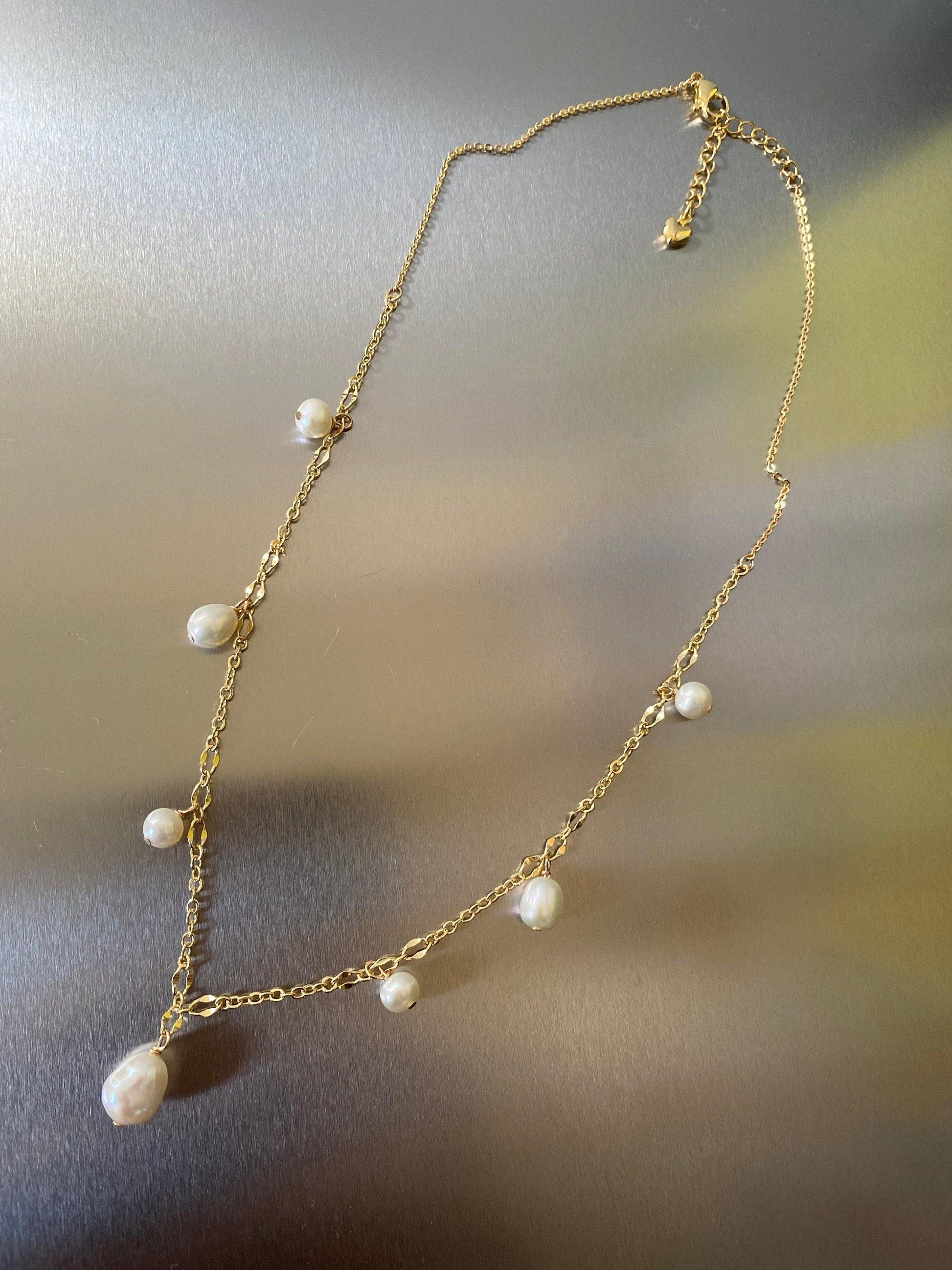 Multiple Freshwater Pearl Figaro Chain Necklace, Korean Style Gold Filled Baroque Charm Necklace, Freshwater Pearl Choker Necklace for Her. eVE United Kingdom